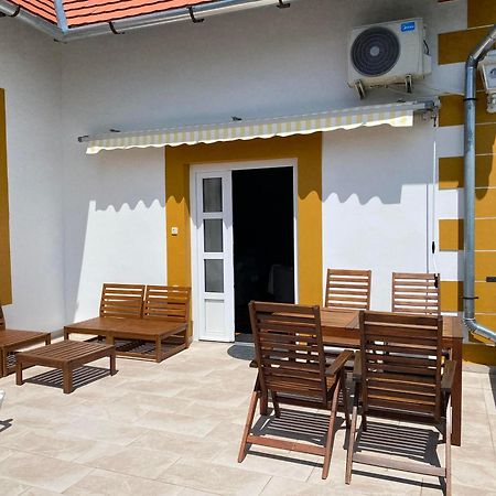Bacchus Apartman - Borbarlang, Badacsony Badacsonytomaj Exterior foto