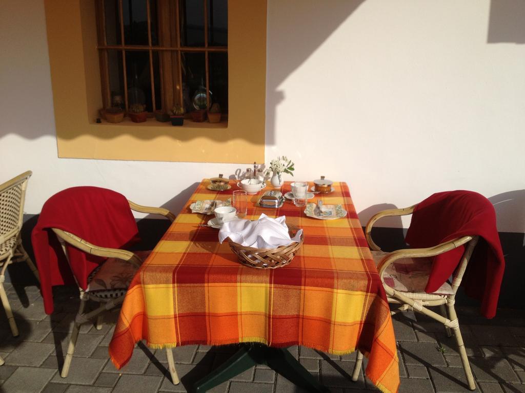Bacchus Apartman - Borbarlang, Badacsony Badacsonytomaj Exterior foto